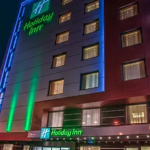 4* מלון By Ihg
