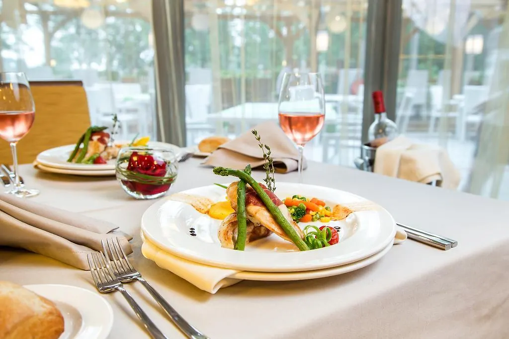 Landmark Creek Hotel And Wellness Plovdiv 4*,  Bulgaria